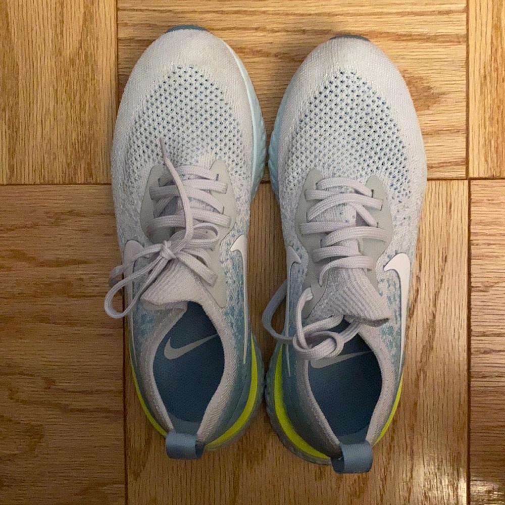Nike epic react size 7 sneakers. Barely used